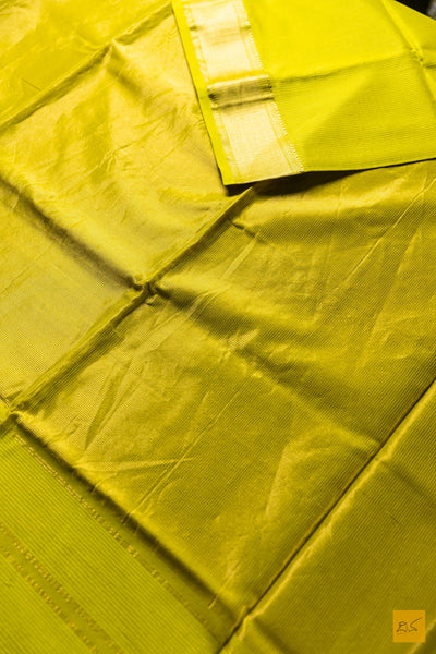 Sudha- Lime Green Maheshwari Silk Cotton Handwoven Saree