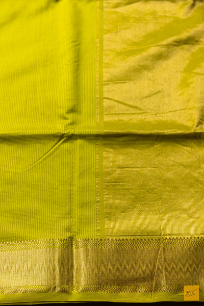 Sudha- Lime Green Maheshwari Silk Cotton Handwoven Saree