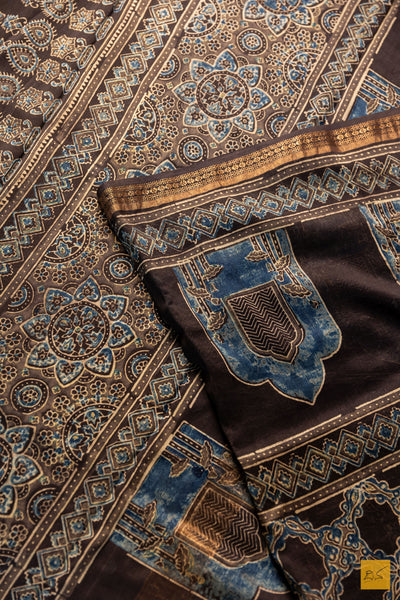 Nikethana- Black Maheshwari Silk Cotton Ajrakh Print Handwoven Saree