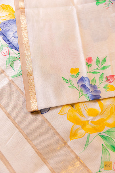 Ananya- White Maheshwari Hand Painted Silk Cotton Handwoven Saree