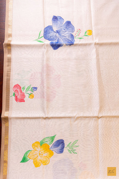 Ananya- White Maheshwari Hand Painted Silk Cotton Handwoven Saree