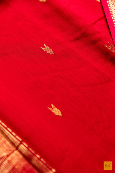 Ameya- Red Maheshwari Silk Cotton Handwoven Saree