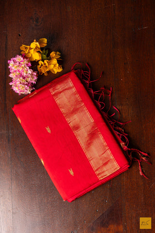 Ameya- Red Maheshwari Silk Cotton Handwoven Saree