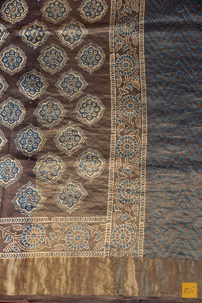 Urmila- Black Maheshwari Mulberry Silk Ajrakh Print Handwoven Saree