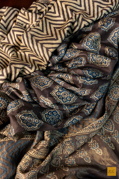 Urmila- Black Maheshwari Mulberry Silk Ajrakh Print Handwoven Saree