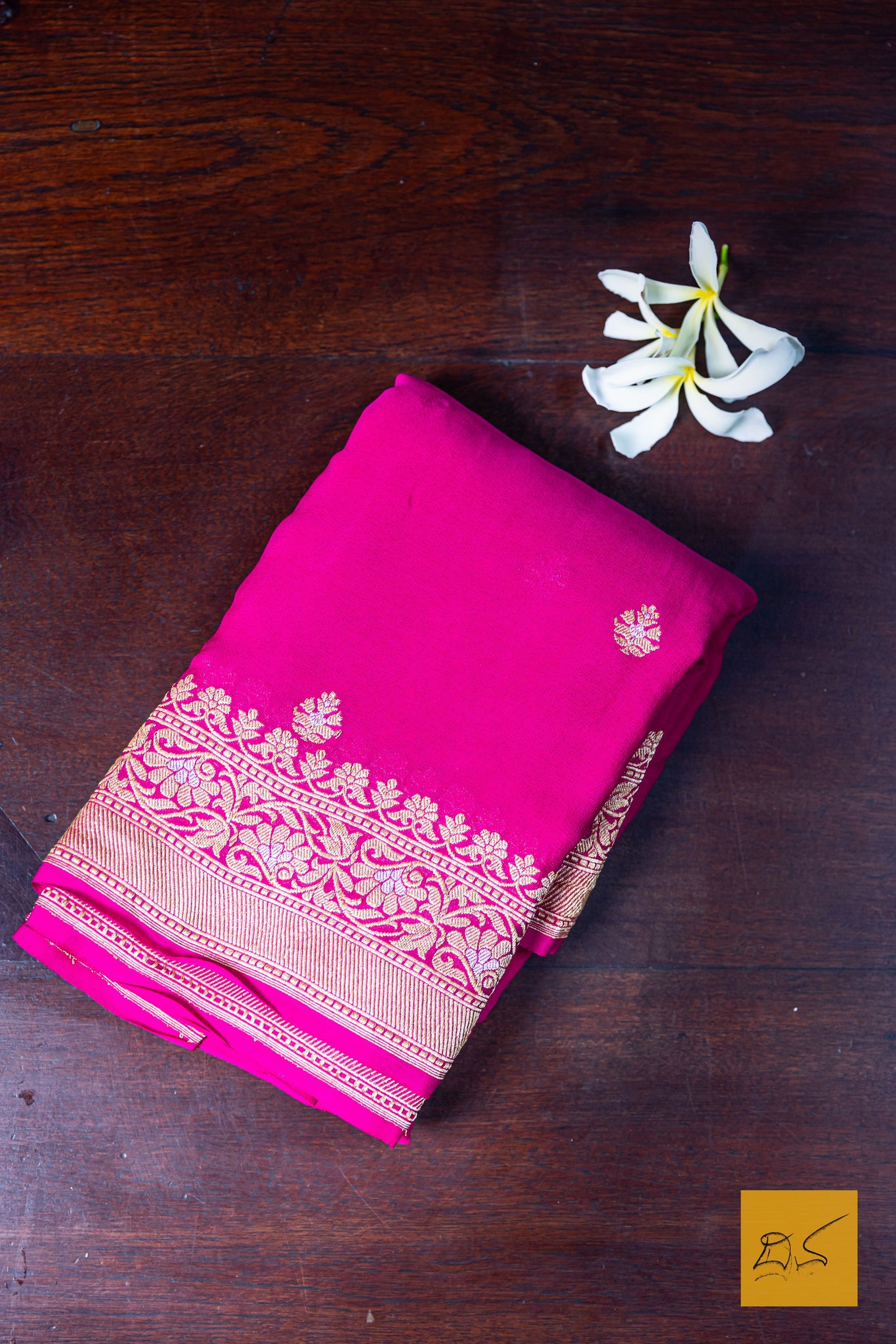 Ranjani- Pink Banarasi Georgette Handwoven Saree