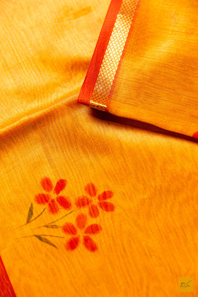 Anjali- Yellow Maheshwari Hand Painted Silk Cotton Handwoven Saree