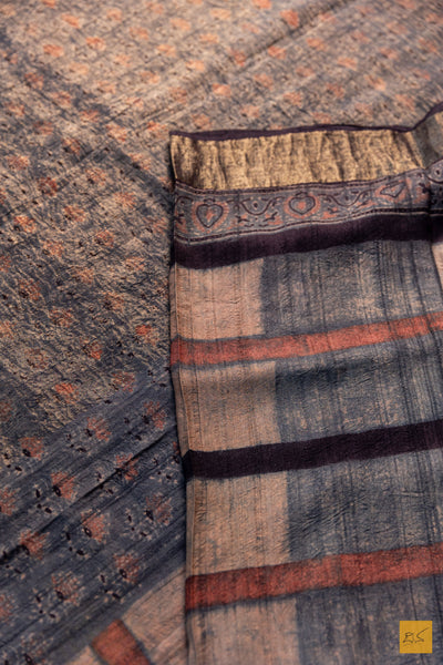 Mallika - Maheshwari Tussar Silk Ajrakh Print Handwoven Saree