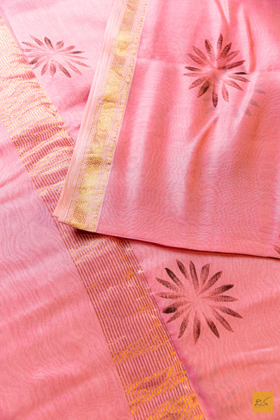 Avni- Pink Maheshwari Hand Painted Silk Cotton Handwoven Saree