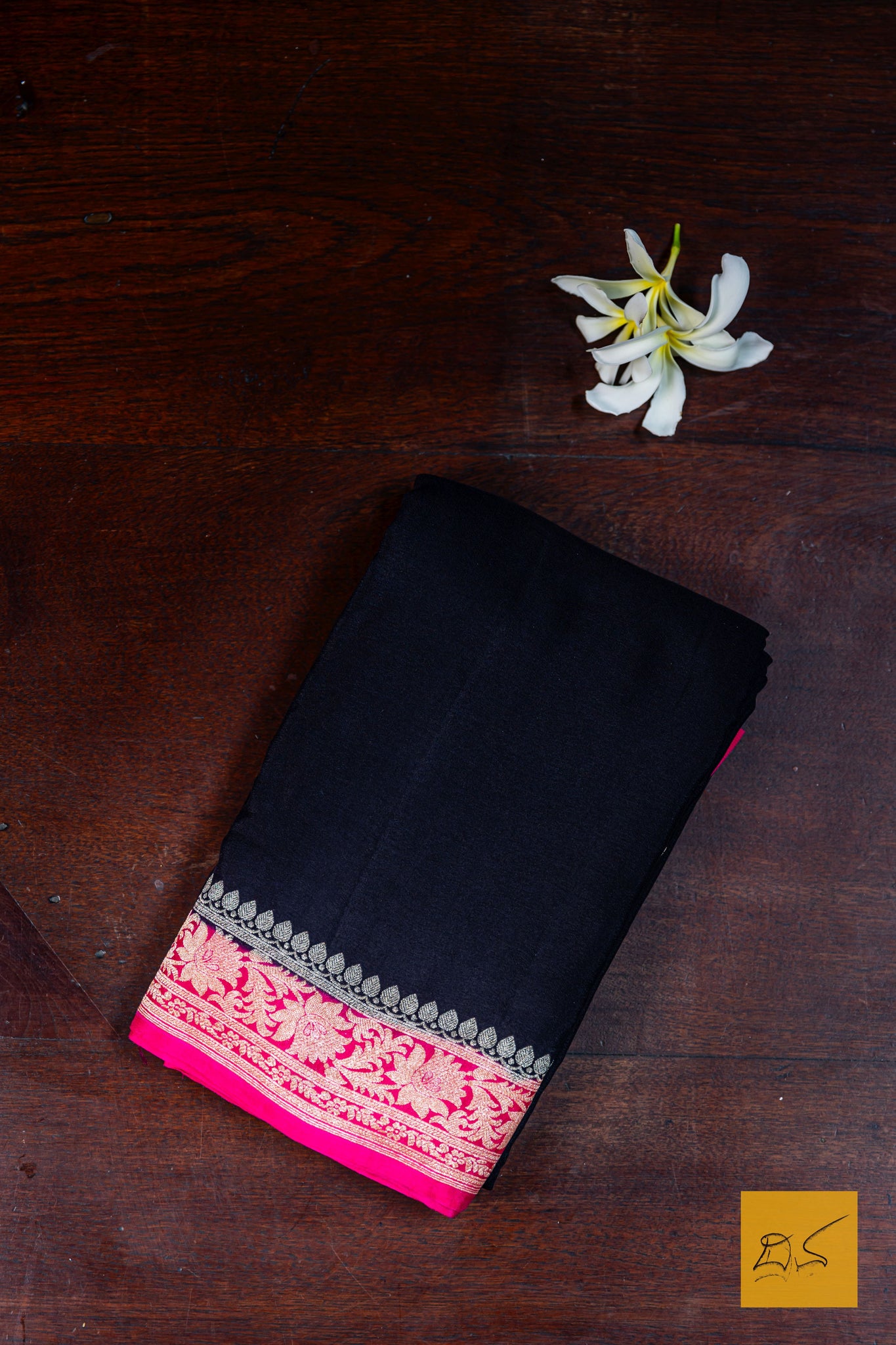 Rohini- Black-Pink Banarasi Georgette Handwoven Saree