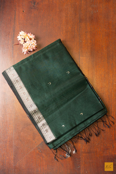 Vasantha- Green Maheshwari Silk Cotton Handwoven Saree