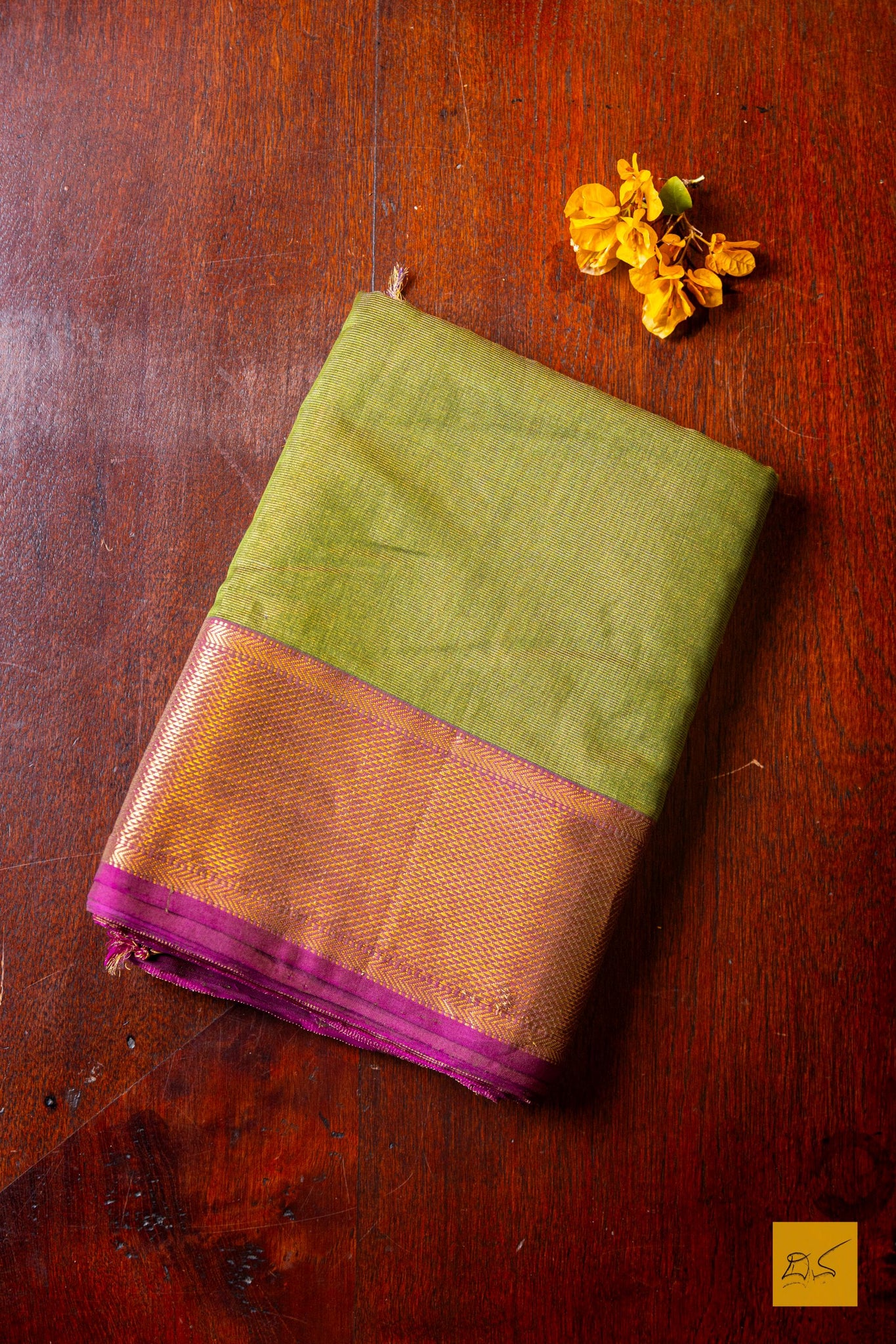 Nirguna - Green-Pink Tissue Maheshwari Silk Cotton Handwoven Saree