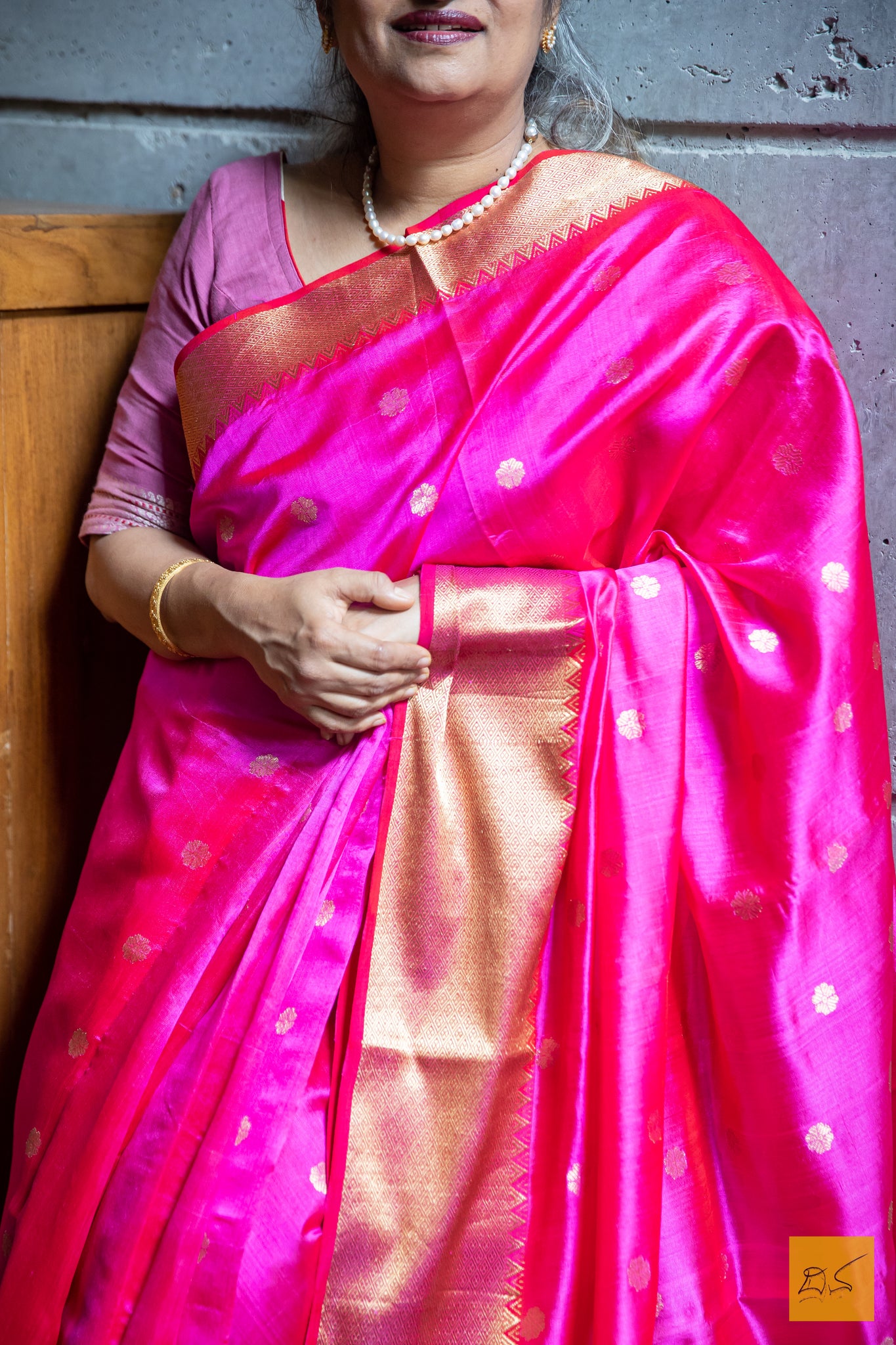 Pink Red Chanderi Silk Handwoven Saree