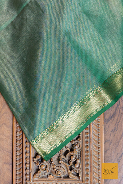 Off White & Green Maheshwari Silk Cotton Handwoven Saree