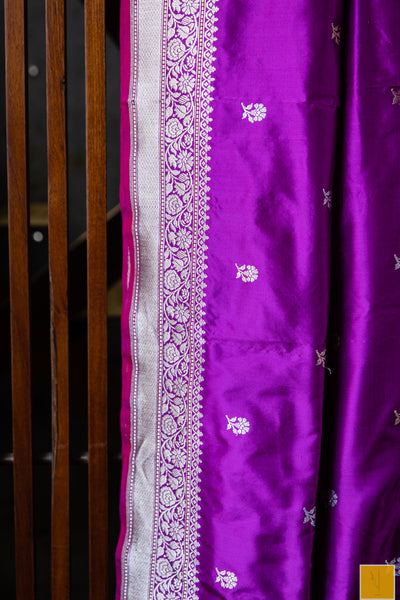This is a gorgeous Banarasi katan silk handwoven saree with kadhwa sona rupa buttas and koniya. New trend of Silk Saree designs, Silk Saree for artists, art lovers, architects, saree lovers, Saree connoisseurs, musicians, dancers, doctors, Silk Saree, indian saree images, latest sarees with price, only saree images, new Silk saree design.