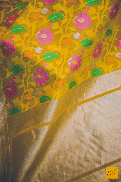 This wonderful Banarasi Kora Silk Organza Handwoven Saree  with chaurera jaal. New trend of Banarasi Saree designs, Banarasi Saree for artists, art lovers, architects, saree lovers, Saree connoisseurs, musicians, dancers, doctors, Banarasi silk saree, indian saree images, latest sarees with price, only saree images, new Banarasi saree design.
