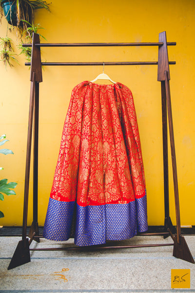 This is a wonderful pure handloom georgette banarasi lehenga in combination with blue. New trend of Banarasi lehengas designs, Banarasi lehengas for artists, art lovers, architects, lehengas lovers, lehengas connoisseurs, musicians, dancers, doctors, Banarasi Katan silk lehengas, indian lehengas images, latest lehengass with price, only lehengas images, new Banarasi lehengas design.