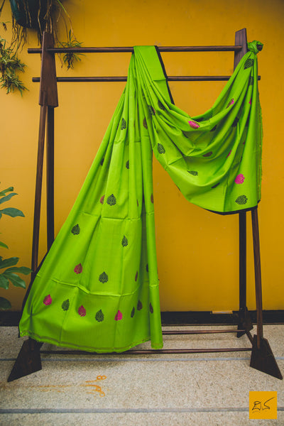 This morning is full of excitement looking at the parrots flying and chirping happily. I too want to fly like a happy parrot and experience the world. Presenting this parrot green pure satin silk handwoven dupatta with thread woven kadhwa buttas.