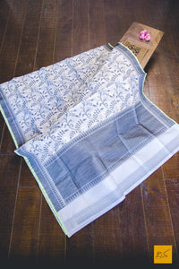 Indian wedding, festivals, handwoven saree for classical music singers, dancers, architects, saree connoisseurs, saree collectors, brides, bridesmaids. This is a pure silk  saree which has a very soft drape and can be accessorised with diamonds, peals, precious stone jewellery depending on the occasion. Looks dressy with a gajra too. Traditional yet contemporary in its look.