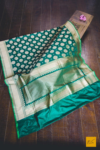  Indian wedding, festivals, handwoven saree for classical music singers, dancers, architects, saree connoisseurs, saree collectors, brides, bridesmaids. This is a pure katan silk saree which has a very soft drape and can be accessorised with diamonds, peals, precious stone jewellery depending on the occasion. Looks dressy with a gajra too. Traditional yet contemporary in its look.