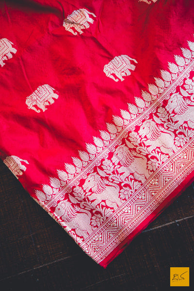 This is a gorgeous banarasi handwoven saree with sona rupa kadhwa hathi buttas. New trend of Banarasi Saree designs,  Banarasi Saree for artists, art lovers, architects, saree lovers, Saree connoisseurs, musicians, dancers, doctors, Banarasi saree, indian saree images, latest sarees with price, only saree images, new Banarasi saree design.