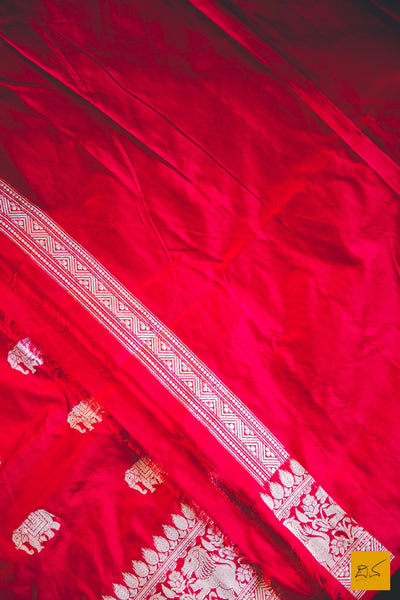 This is a gorgeous banarasi handwoven saree with sona rupa kadhwa hathi buttas. New trend of Banarasi Saree designs,  Banarasi Saree for artists, art lovers, architects, saree lovers, Saree connoisseurs, musicians, dancers, doctors, Banarasi saree, indian saree images, latest sarees with price, only saree images, new Banarasi saree design.