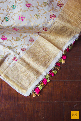 This is a gorgeous off white munga silk dupatta with eye catching meena work in red, pink and green. New trend of munga Silk dupatta designs, munga Silk dupatta for artists, art lovers, architects, dupatta lovers, dupatta connoisseurs, musicians, dancers, doctors, munga Silk dupatta, indian dupatta images, latest dupattas with price, only dupatta images, new munga silk dupatta design.