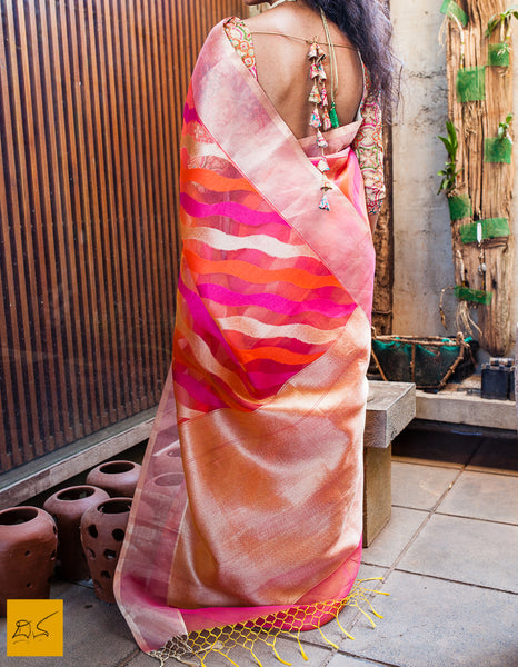 A lovely banarasi kora silk organza handwoven saree in cutwork style. New trend of Banarasi Saree designs, Banarasi Saree for artists, art lovers, architects, saree lovers, Saree connoisseurs, musicians, dancers, doctors, Banarasi silk saree, indian saree images, latest sarees with price, only saree images, new Banarasi saree design.