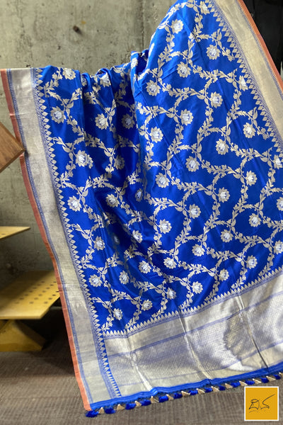 This is a gorgeous a blue banarasi katan silk handwoven dupatta with kadhwa meenakari buttas. New trend of Silk Dupatta designs, Silk Dupatta for artists, art lovers, architects, dupatta lovers, Dupatta connoisseurs, musicians, dancers, doctors, Silk dupatta, indian dupatta images, latest dupattas with price, only dupatta images, new Silk dupatta design.