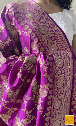 This is a gorgeous majenta pink banarasi katan silk handwoven jangla dupatta. New trend of Silk Dupatta designs, Silk Dupatta for artists, art lovers, architects, dupatta lovers, Dupatta connoisseurs, musicians, dancers, doctors, Silk dupatta, indian dupatta images, latest dupattas with price, only dupatta images, new Silk dupatta design.