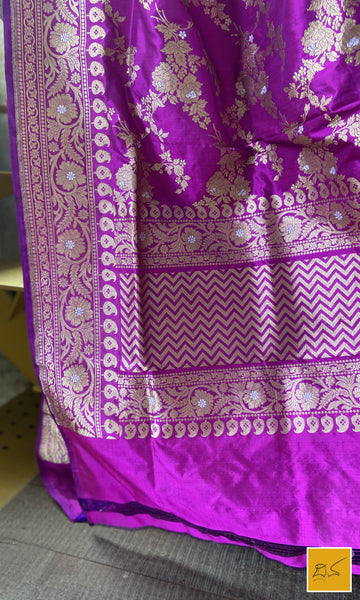 This is a gorgeous majenta pink banarasi katan silk handwoven jangla dupatta. New trend of Silk Dupatta designs, Silk Dupatta for artists, art lovers, architects, dupatta lovers, Dupatta connoisseurs, musicians, dancers, doctors, Silk dupatta, indian dupatta images, latest dupattas with price, only dupatta images, new Silk dupatta design.